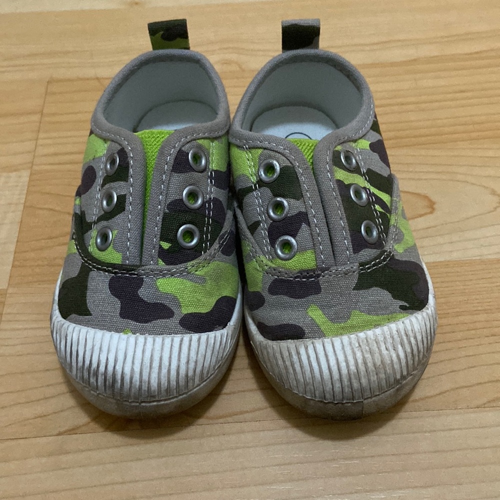 Size 6 baby boys shoes